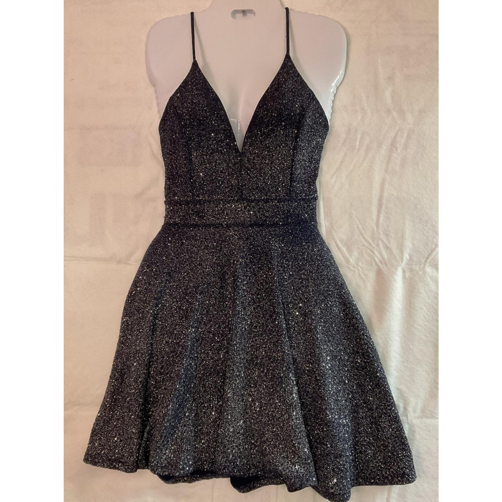 Windsor Dress Womens Medium Black Glitter Fit Flare V‎ Neck Open Back Mini Party